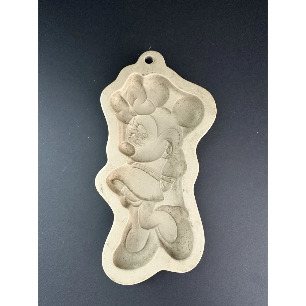 DISNEY Minnie Mouse Stoneware Cookie Mold Baking Mold